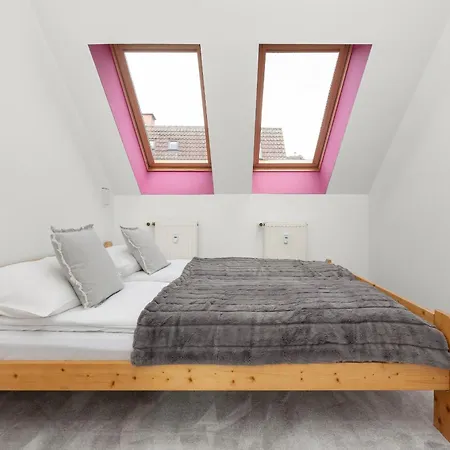 Centrum Ratuszowa Pink By Renters Apartamento