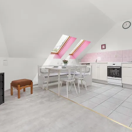 Apartamento Centrum Ratuszowa Pink By Renters