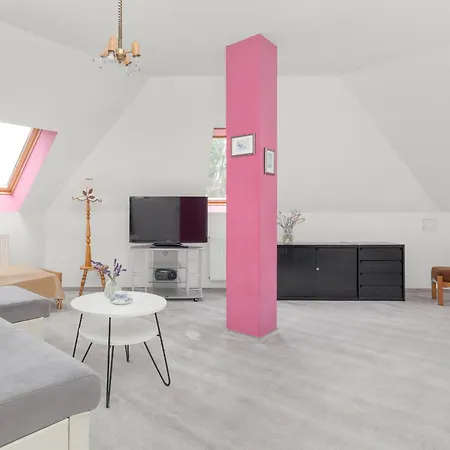 Centrum Ratuszowa Pink By Renters Apartamento