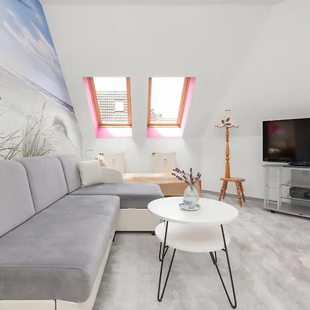 Centrum Ratuszowa Pink By Renters Apartamento Kołobrzeg
